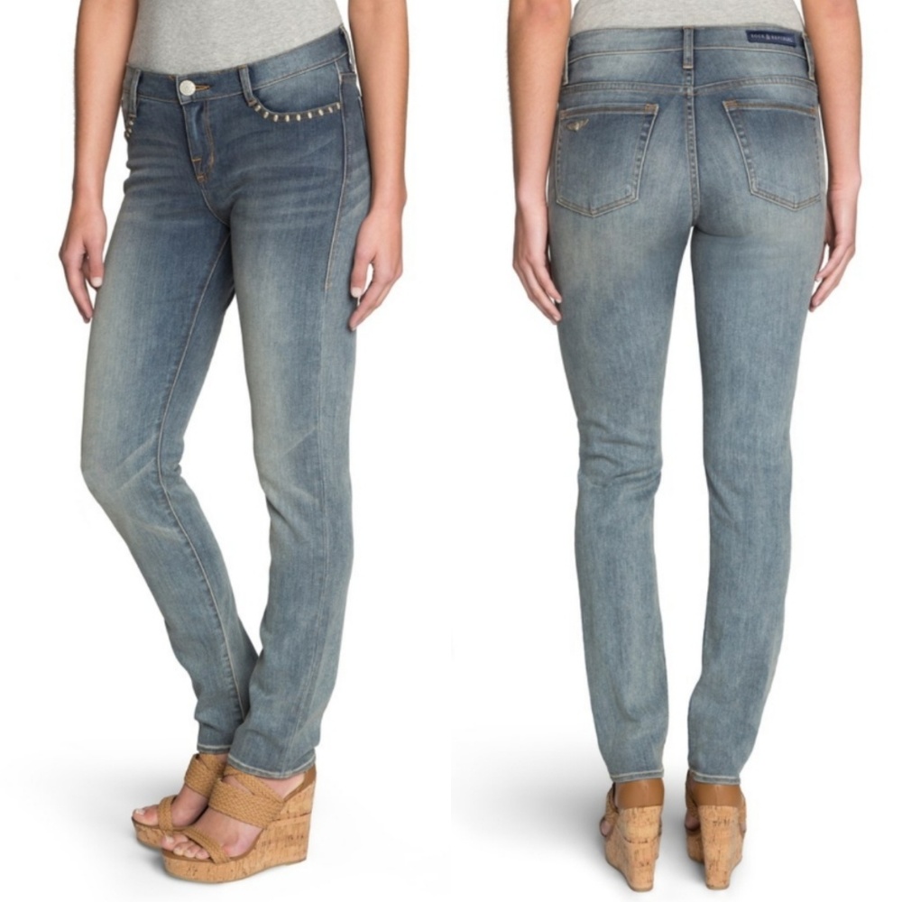 ROCK & REPUBLIC BERLIN Skull Stud Skinny Jeans 8
